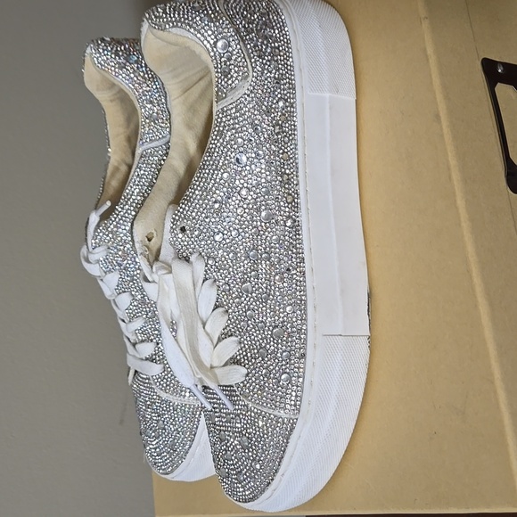 Betsey Johnson Glittering Rhinestone Silver Sneakers Size 7.5 - Picture 6 of 8